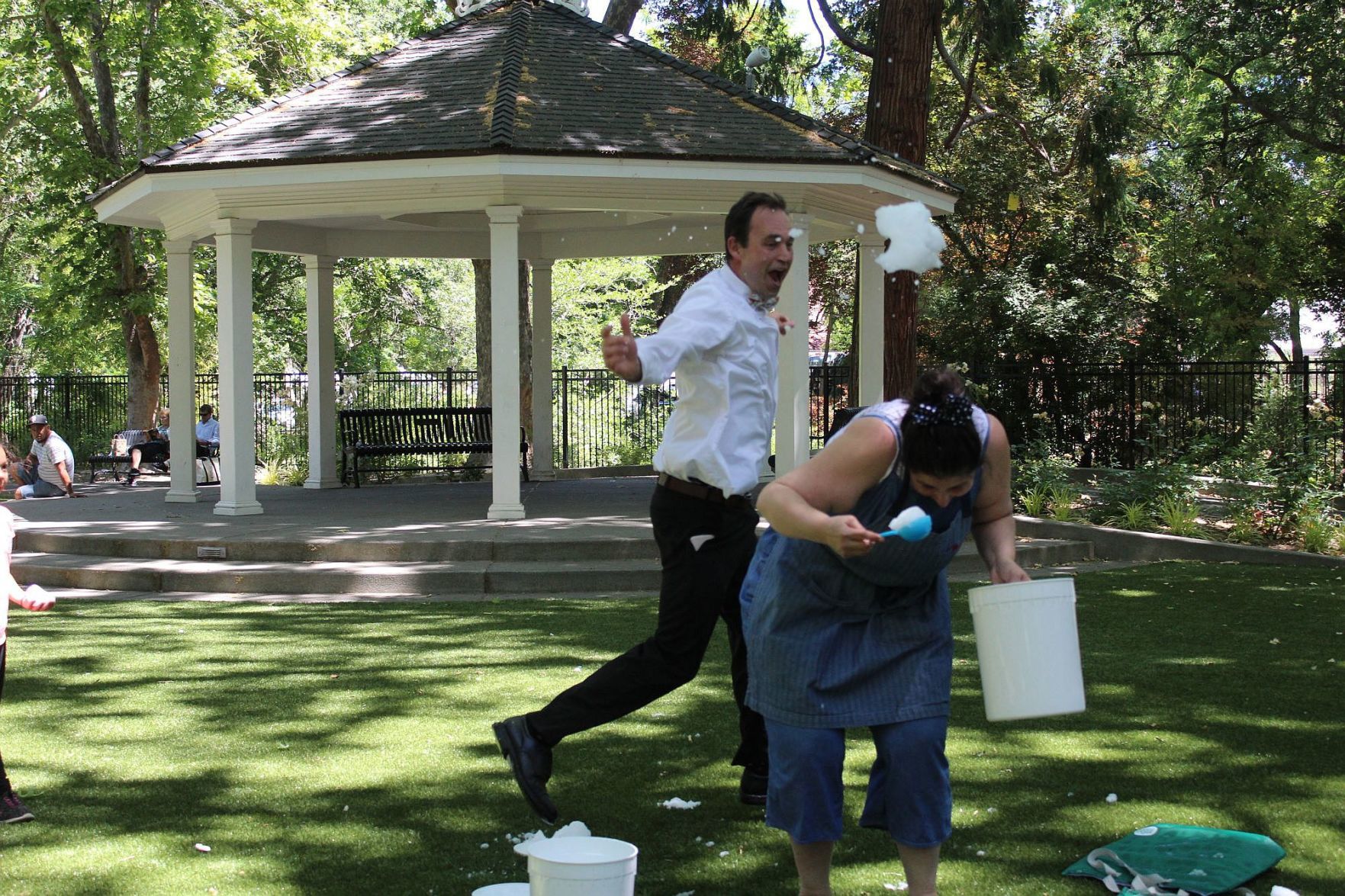Calistoga snowball fight